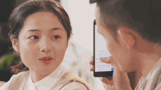 超火尬撩小哥示范如何正确搭讪——画屏撩妹第一课