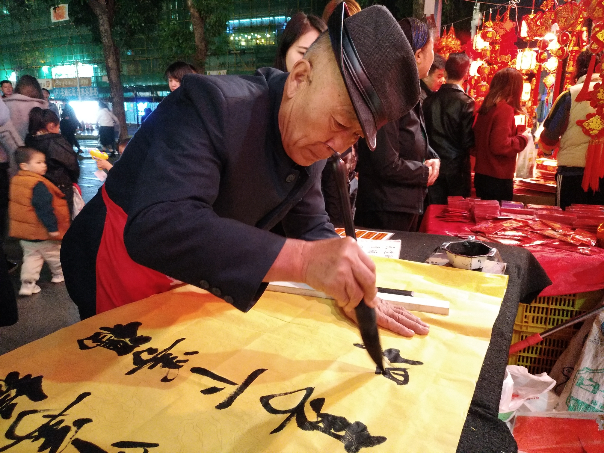 「年俗不俗」写对联-摄影天地-魅族社区