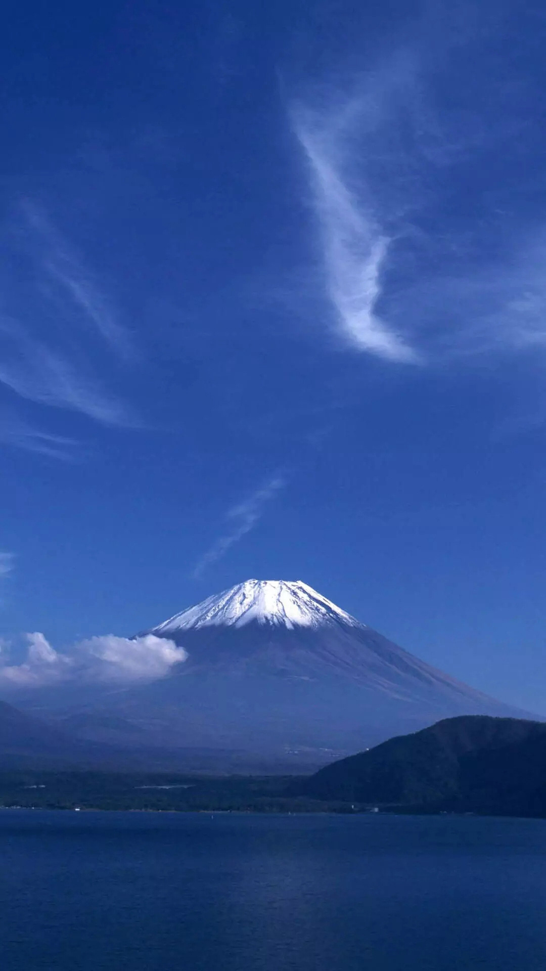 哪位大佬有默认的富士山壁纸