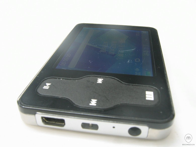 今天更新魅族m6 系列mp3播放器,全部是原装二手,非翻新货,成色不一,大