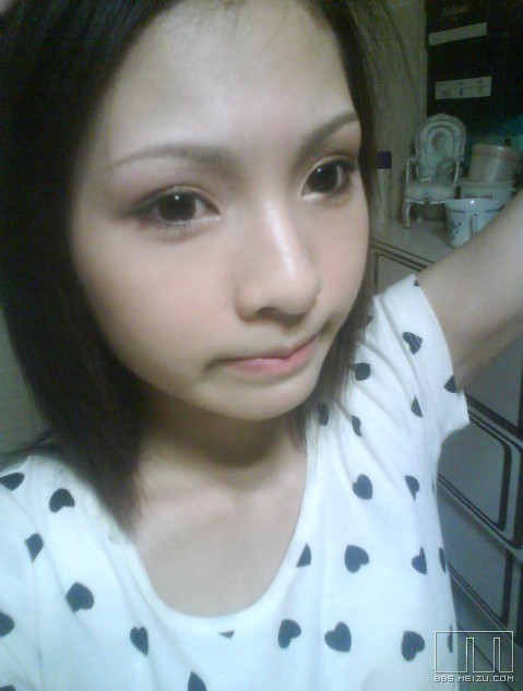 感觉自己脸色发白